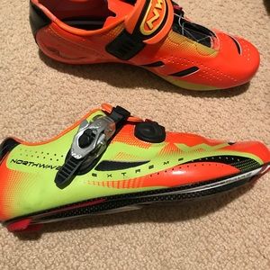 bike shoes